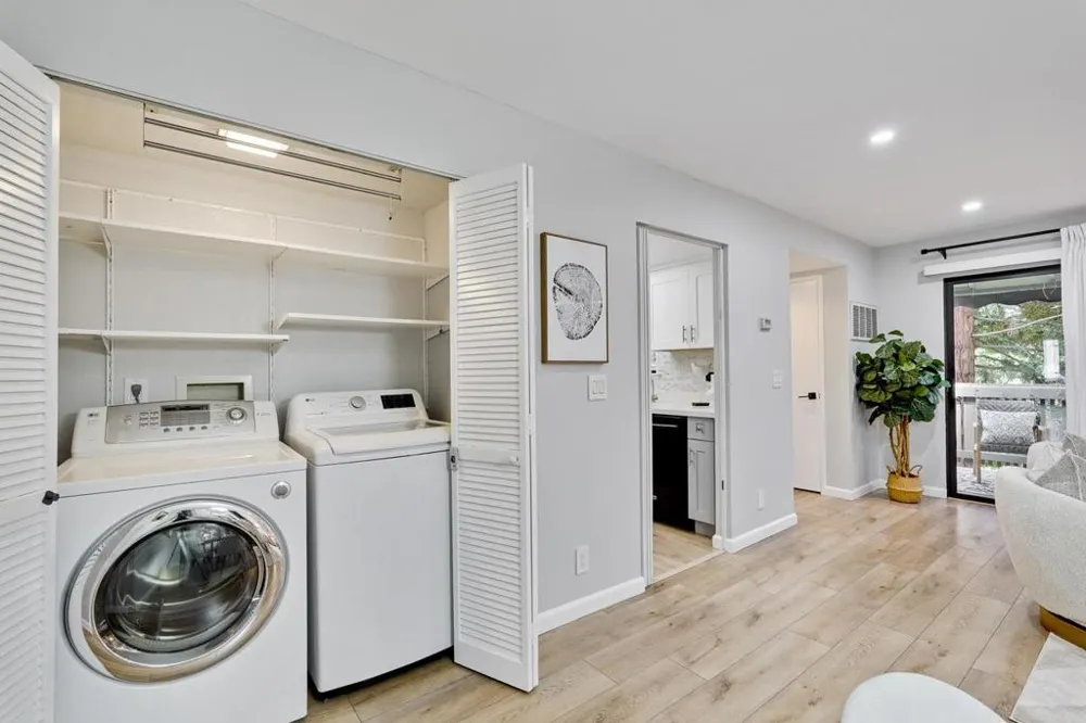 716 San Conrado Terrace #8 Sunnyvale, CA 94085