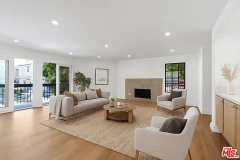 2541 Stoner Avenue #2