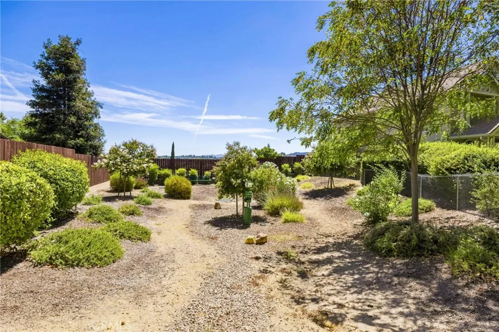 950 La Costa Court Atascadero, CA 93422