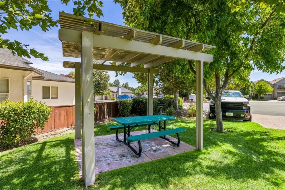 950 La Costa Court Atascadero, CA 93422