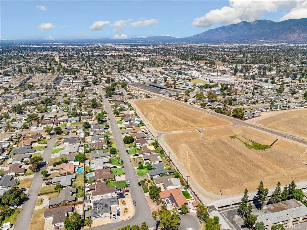 435 E Nubia Covina, CA 91722