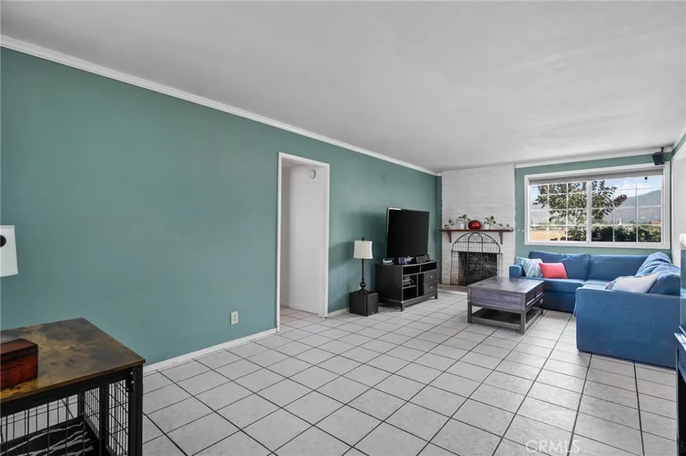 435 E Nubia Covina, CA 91722