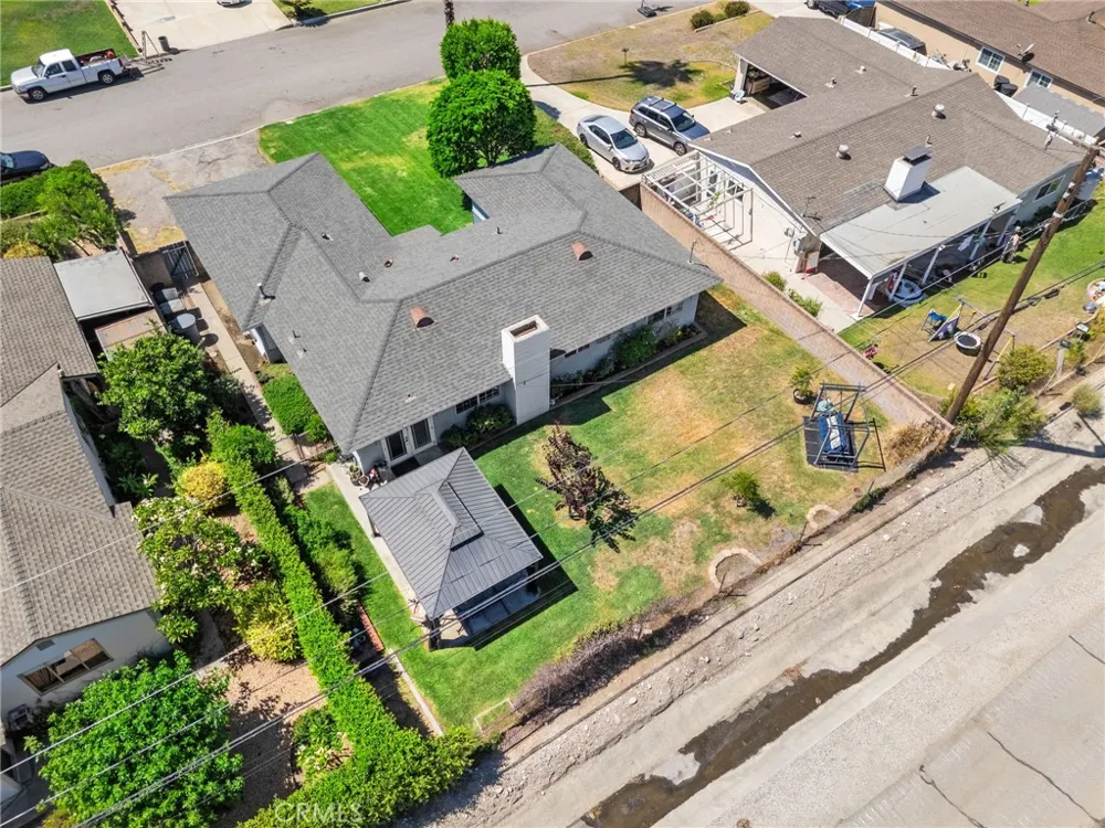 435 E Nubia Covina, CA 91722