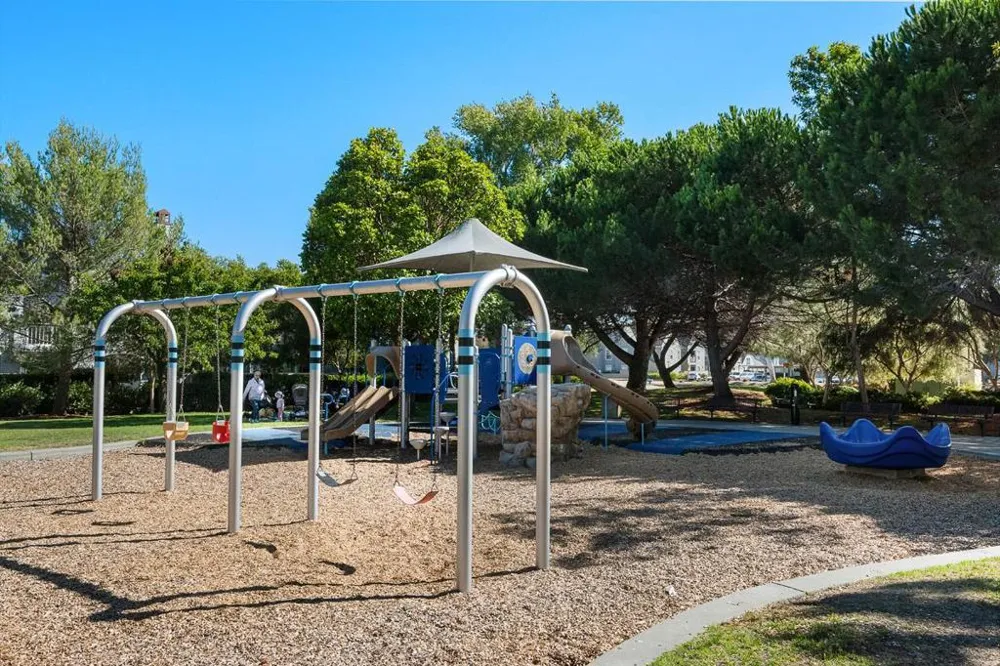 500 Baltic Circle #518 Redwood City, CA 94065