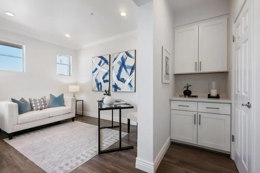 500 Baltic Circle #518 Redwood City, CA 94065