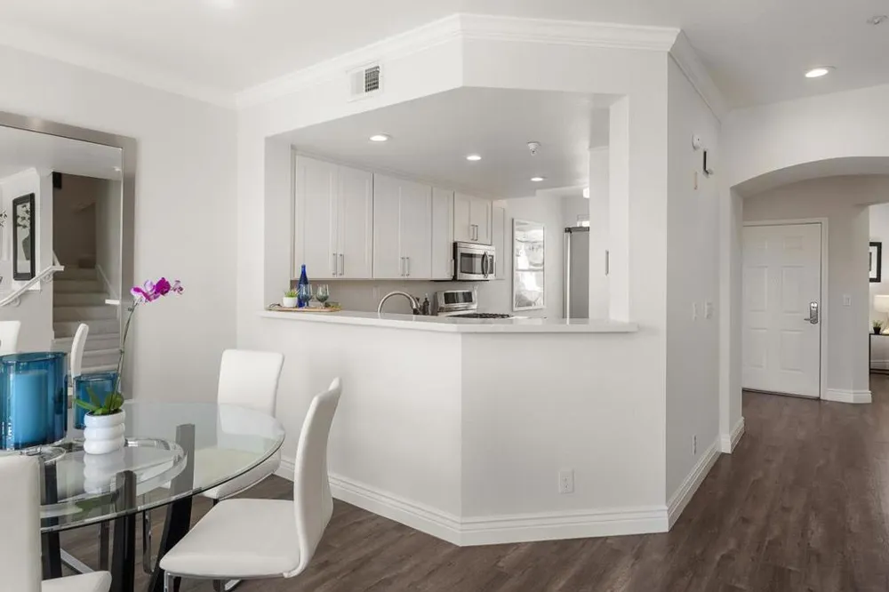 500 Baltic Circle #518 Redwood City, CA 94065