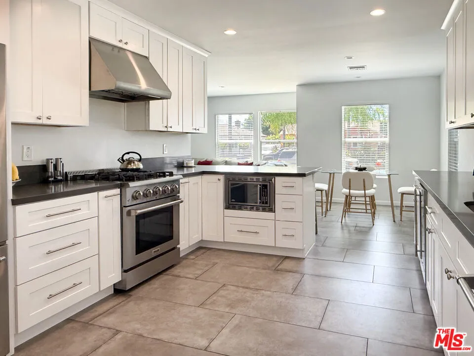 10930 Crossdale Avenue Downey, CA 90241