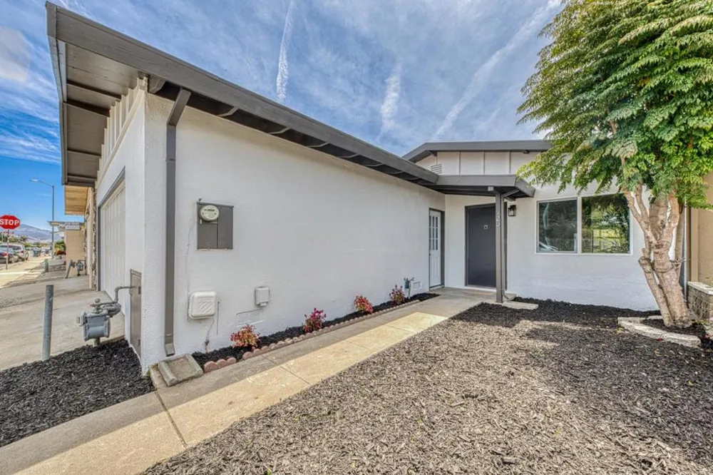 520 Calaveras Drive Salinas, CA 93906