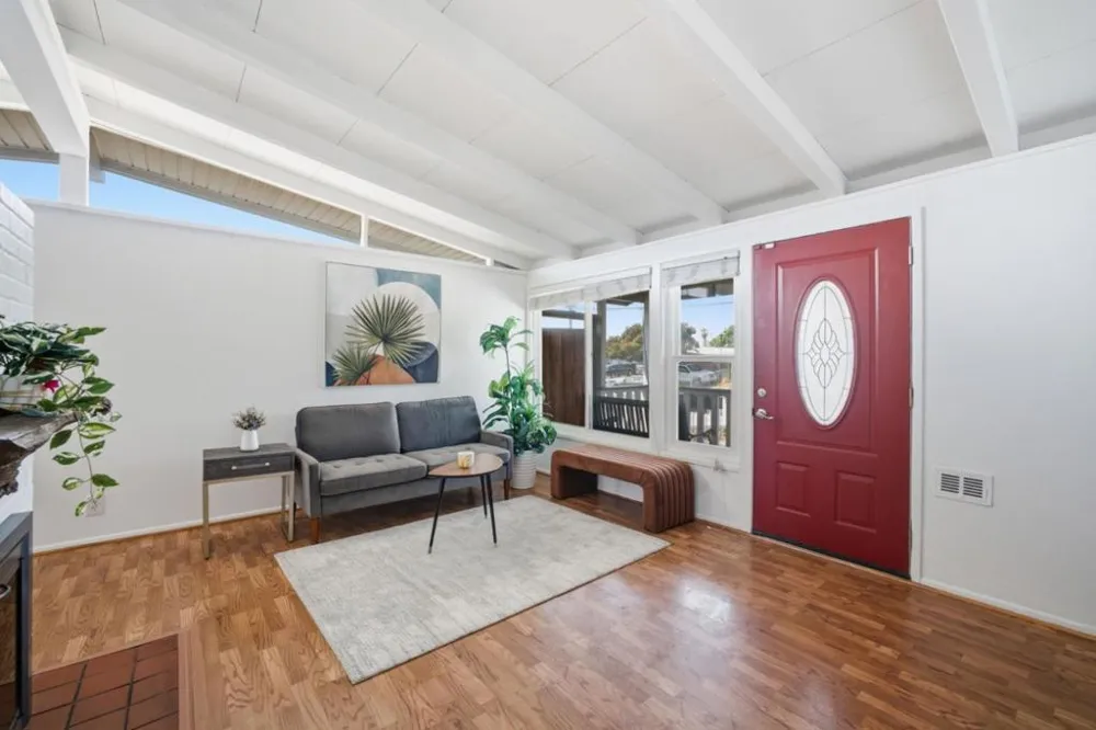 27532 Gainesville Avenue Hayward, CA 94545