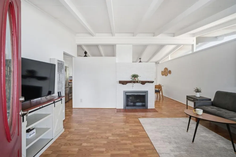 27532 Gainesville Avenue Hayward, CA 94545