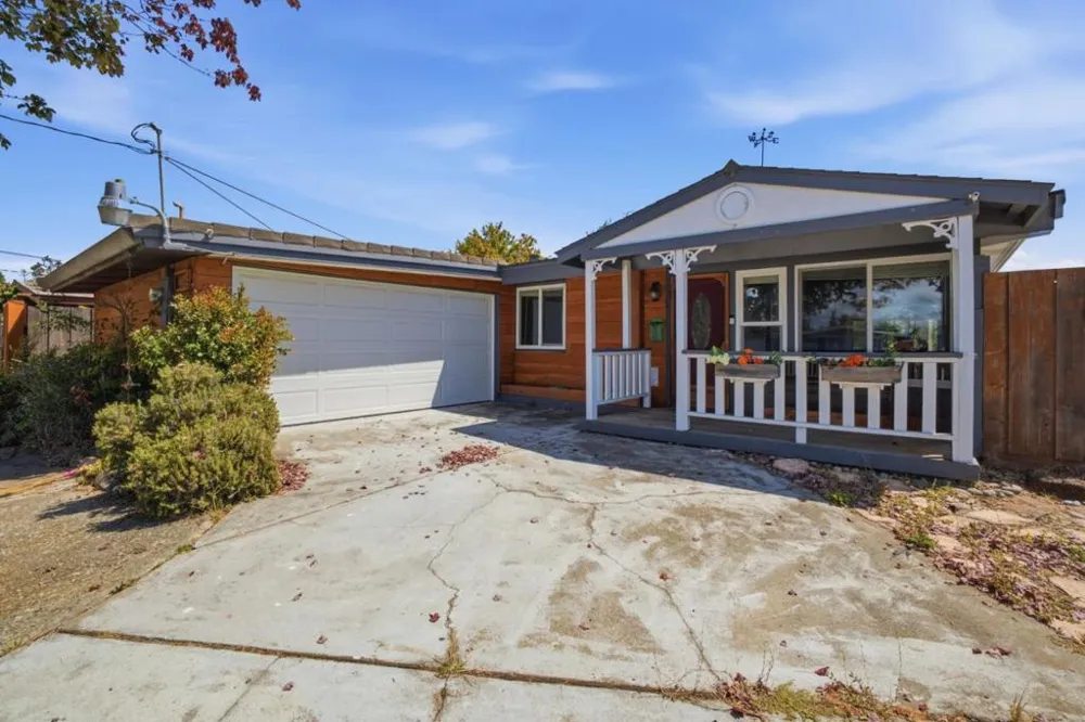 27532 Gainesville Avenue Hayward, CA 94545