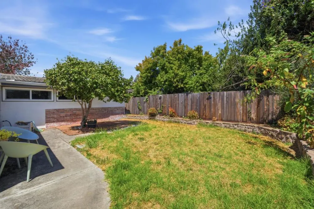 27532 Gainesville Avenue Hayward, CA 94545