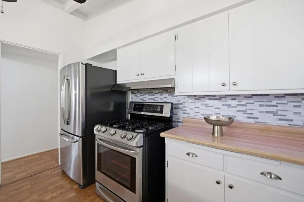 27532 Gainesville Avenue Hayward, CA 94545