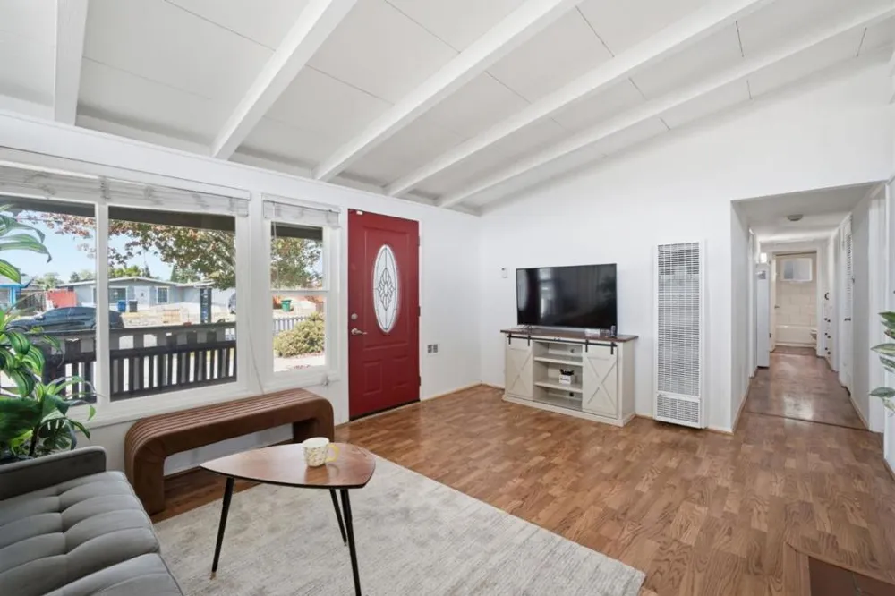 27532 Gainesville Avenue Hayward, CA 94545