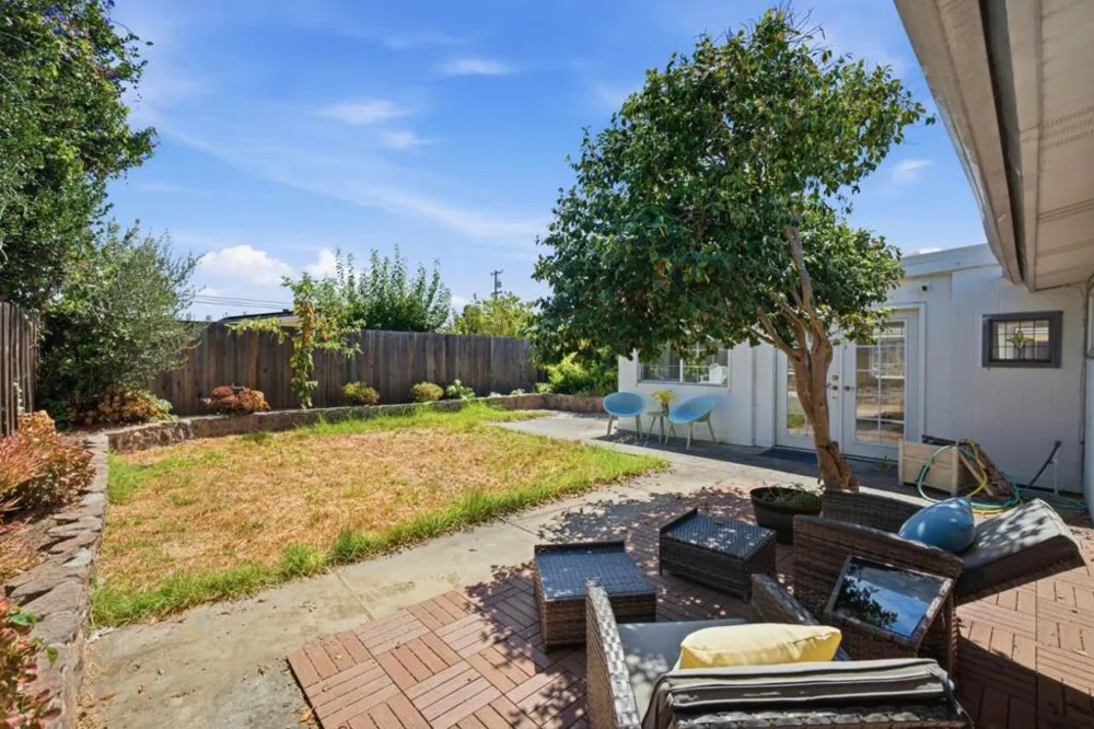 27532 Gainesville Avenue Hayward, CA 94545