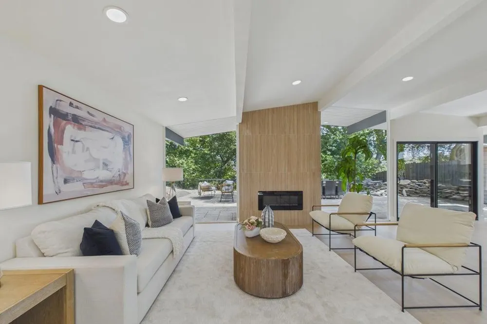 5667 Greenridge Road Castro Valley, CA 94552