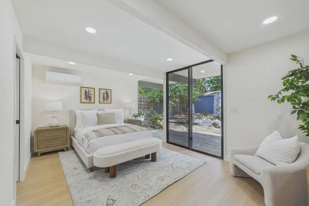 5667 Greenridge Road Castro Valley, CA 94552