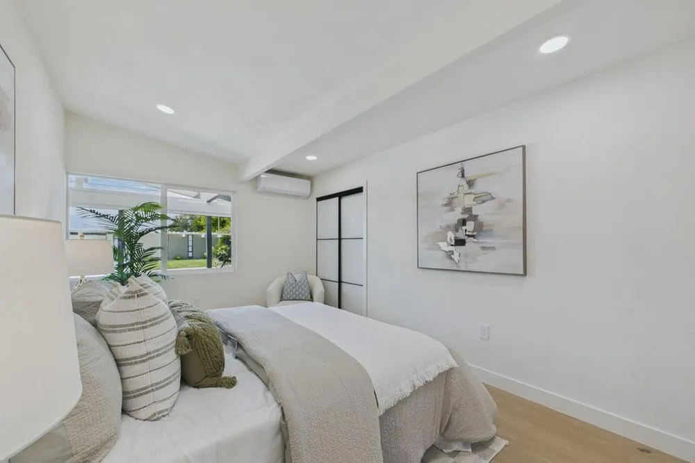 5667 Greenridge Road Castro Valley, CA 94552