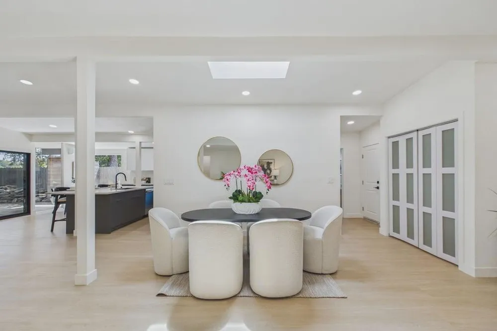 5667 Greenridge Road Castro Valley, CA 94552