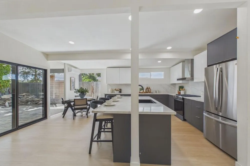 5667 Greenridge Road Castro Valley, CA 94552