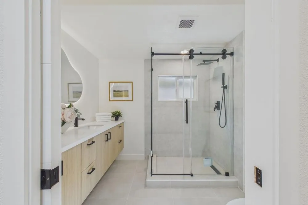 5667 Greenridge Road Castro Valley, CA 94552