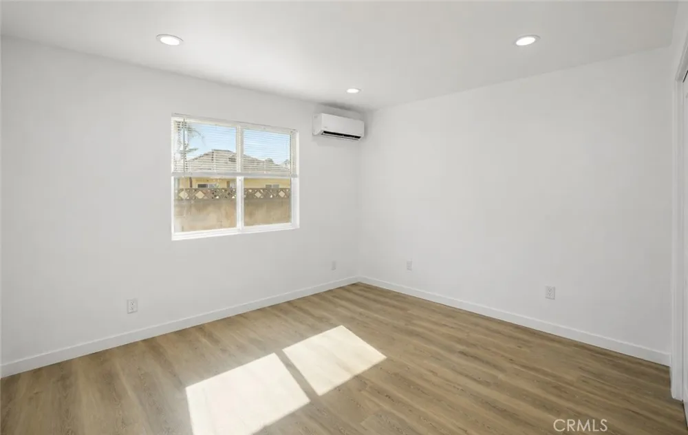 417 Citrus Orange, CA 92868