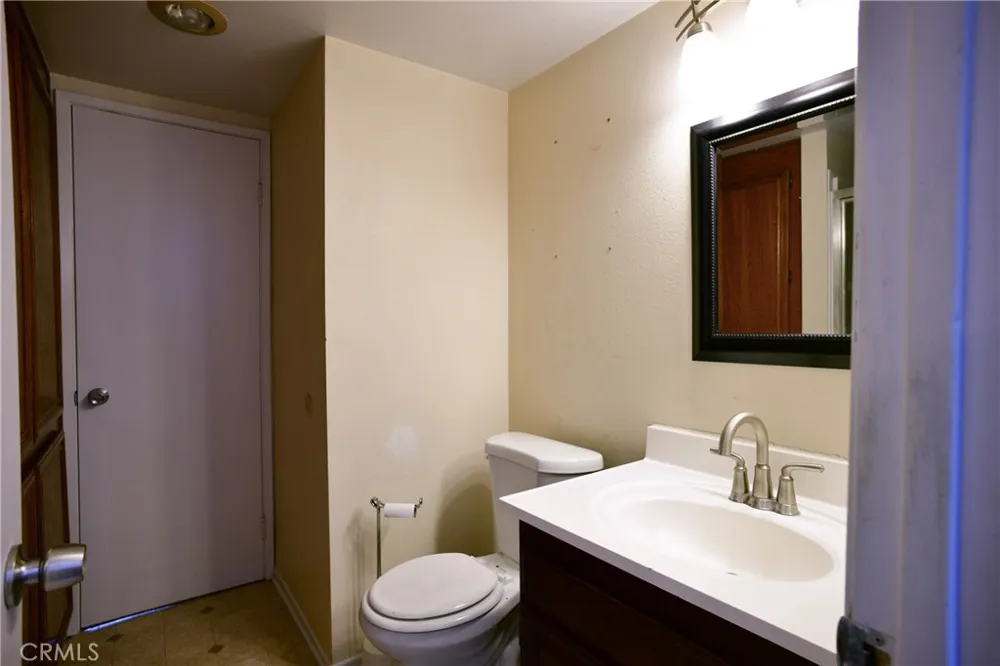9601 Sylmar Avenue #1 Panorama City, CA 91402