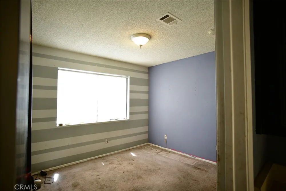 9601 Sylmar Avenue #1 Panorama City, CA 91402