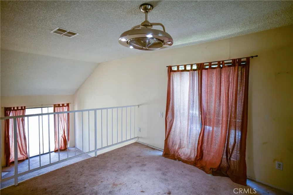 9601 Sylmar Avenue #1 Panorama City, CA 91402
