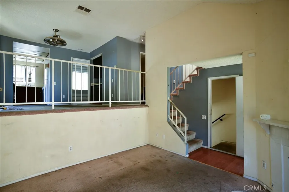 9601 Sylmar Avenue #1 Panorama City, CA 91402