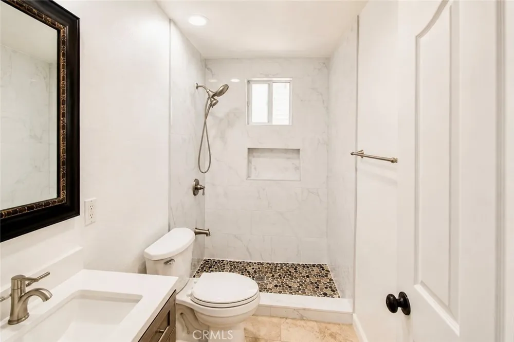 13081 Sandra Garden Grove, CA 92843