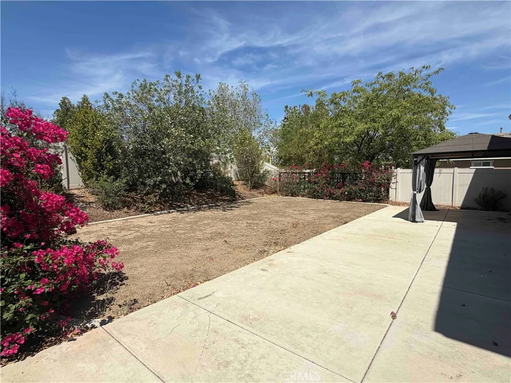 24598 Comanche Creek Menifee, CA 92584