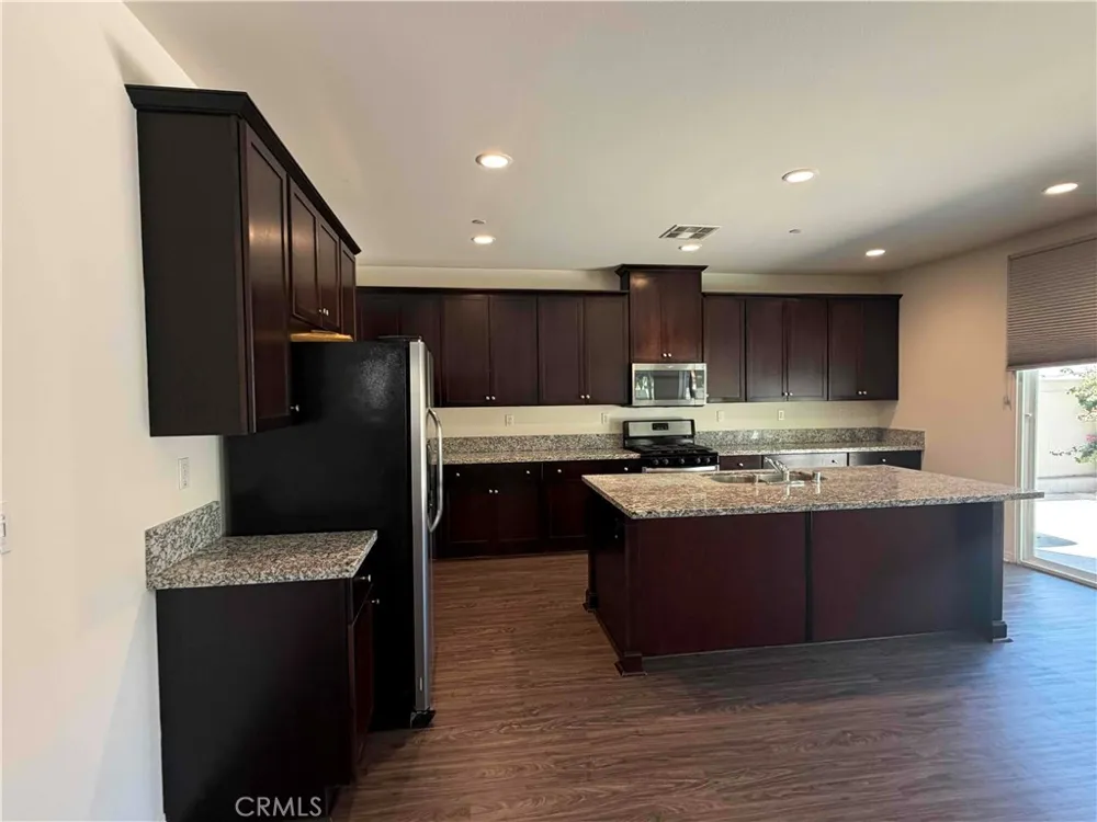 24598 Comanche Creek Menifee, CA 92584