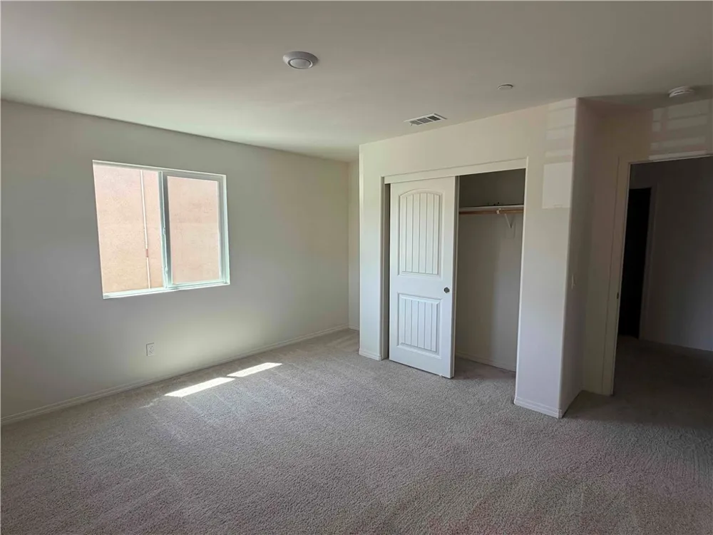 24598 Comanche Creek Menifee, CA 92584