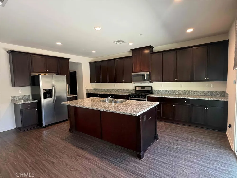 24598 Comanche Creek Menifee, CA 92584