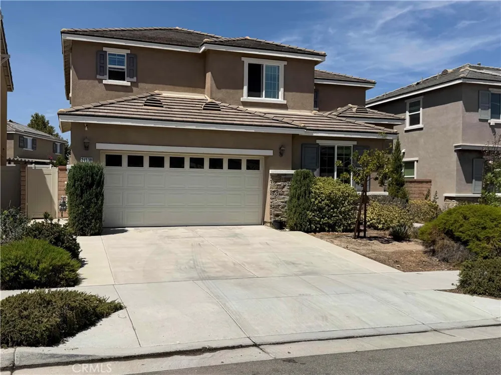 24598 Comanche Creek Menifee, CA 92584