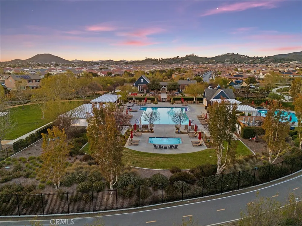 24598 Comanche Creek Menifee, CA 92584