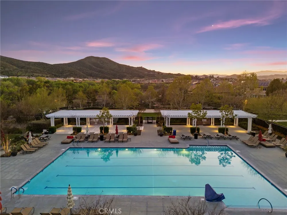 24598 Comanche Creek Menifee, CA 92584
