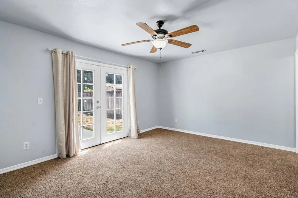 413 S Villa Street Fresno, CA 93727