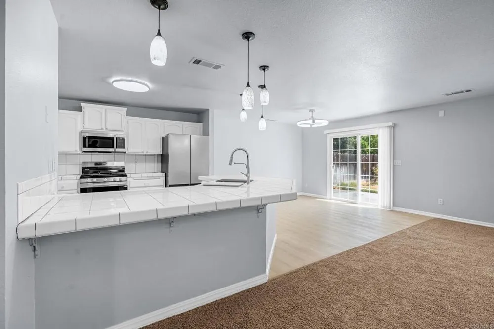 413 S Villa Street Fresno, CA 93727