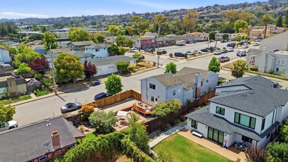 380 Chadbourne Avenue Millbrae, CA 94030