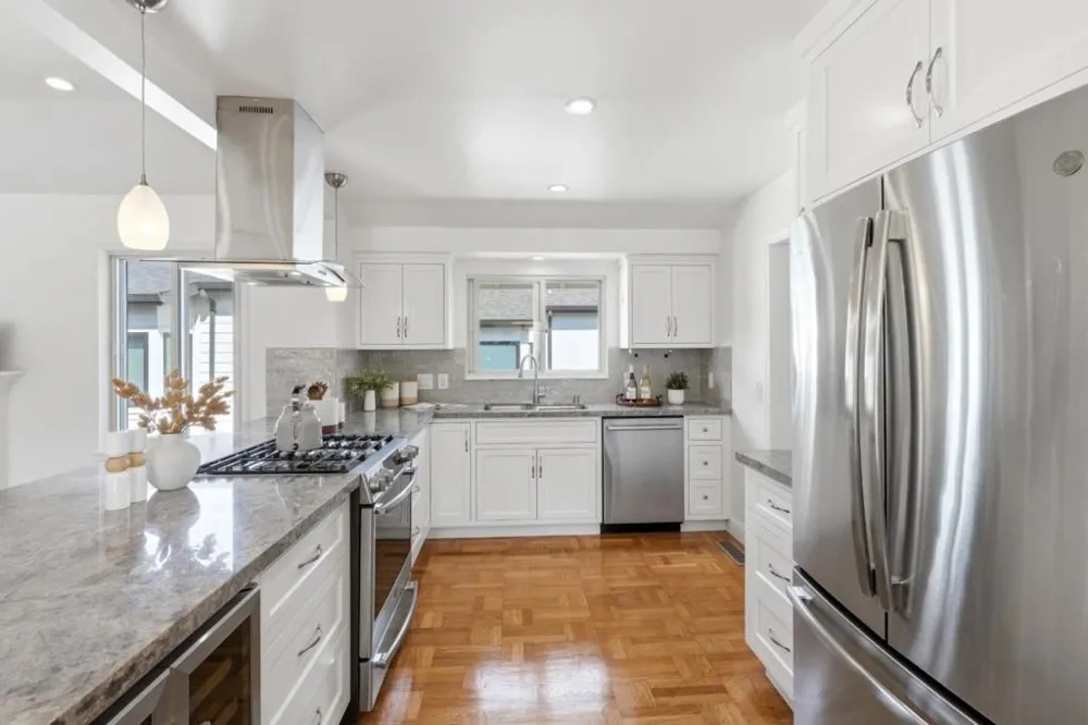 380 Chadbourne Avenue Millbrae, CA 94030