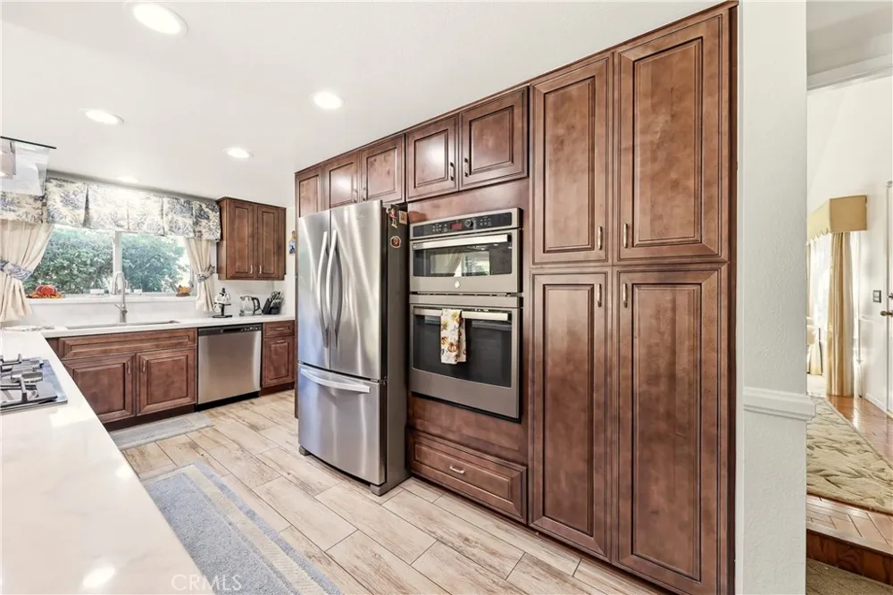 181 Miramar Upland, CA 91784
