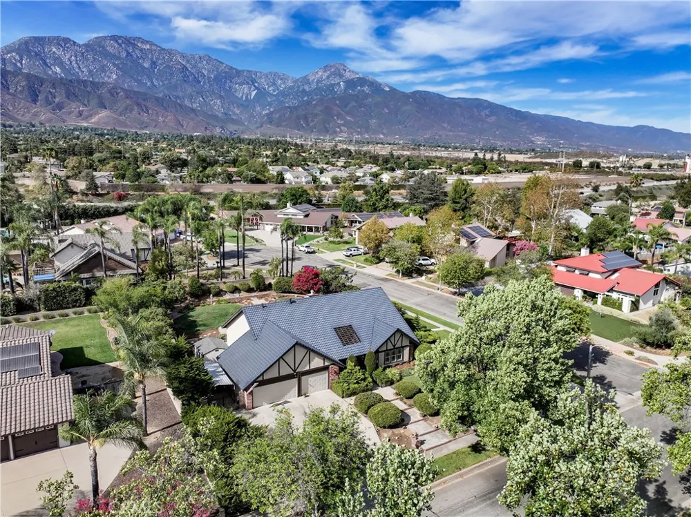 181 Miramar Upland, CA 91784
