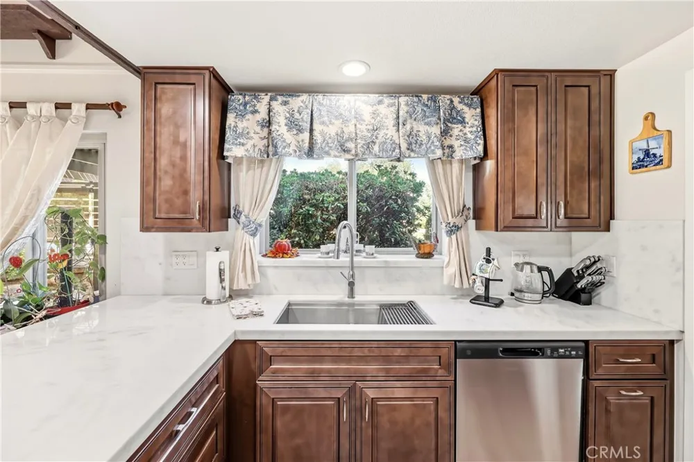 181 Miramar Upland, CA 91784