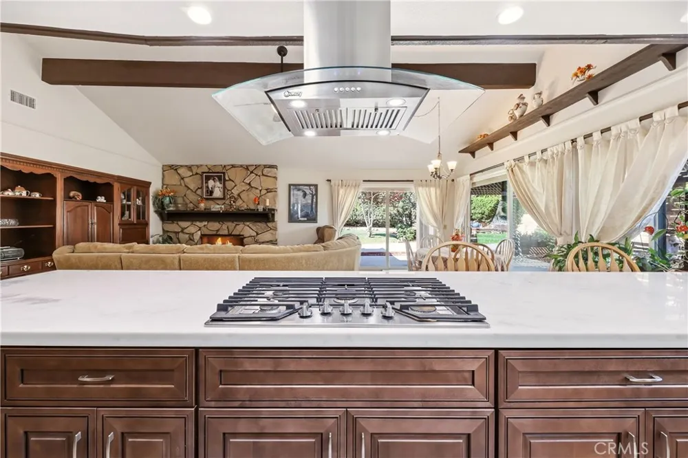 181 Miramar Upland, CA 91784
