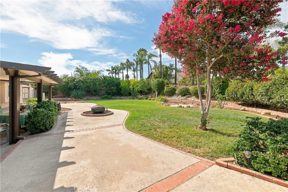 181 Miramar Upland, CA 91784