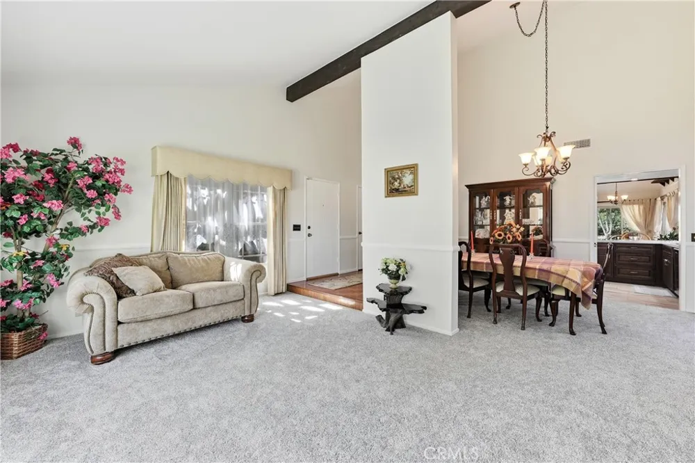 181 Miramar Upland, CA 91784