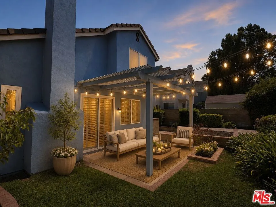 11828 Alderbrook Street Moorpark, CA 93021