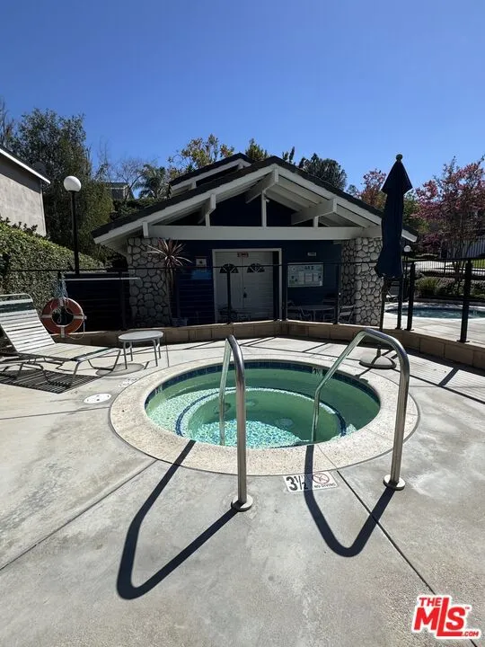 11828 Alderbrook Street Moorpark, CA 93021